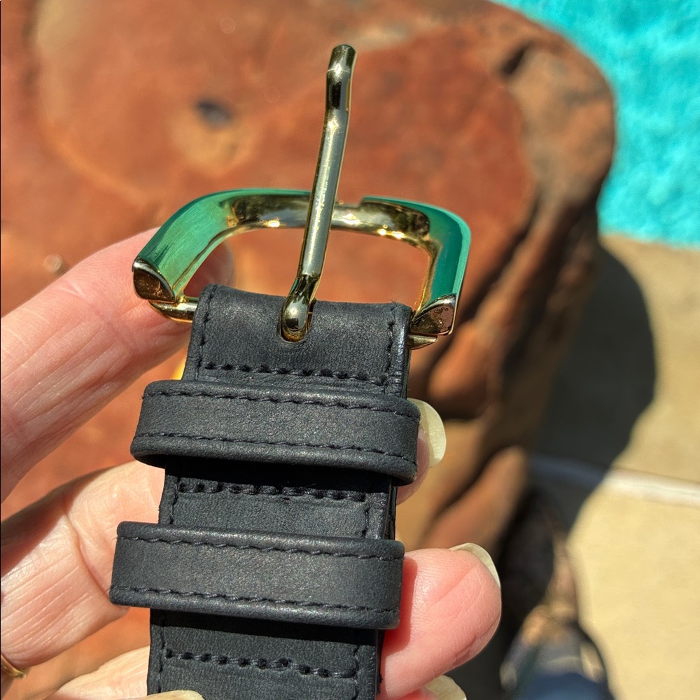 Ellen Tracy Black Leather Belt with Gold Buckle L - Picture 3 of 14